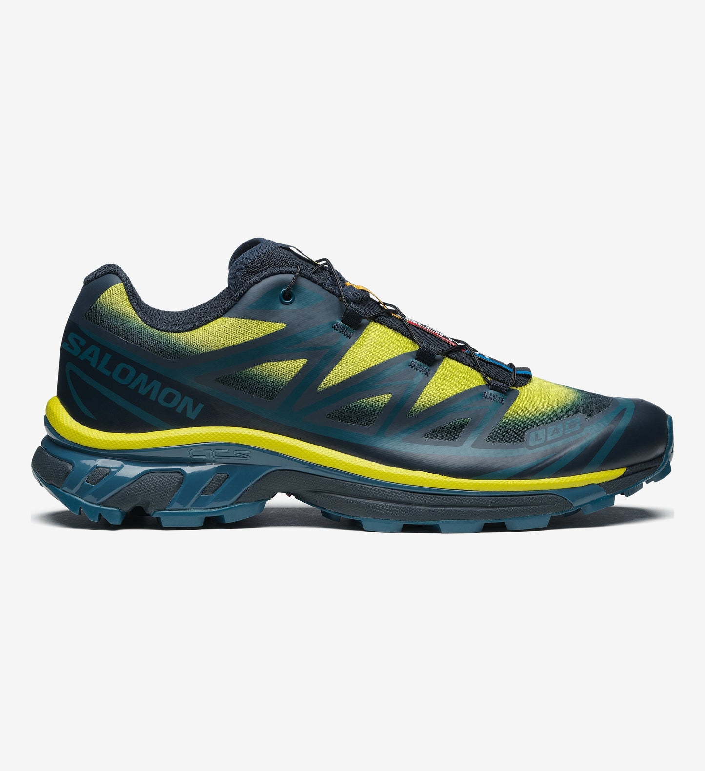 XT-6 SKYLINE Unisex Sportstyle Shoes in Carbon