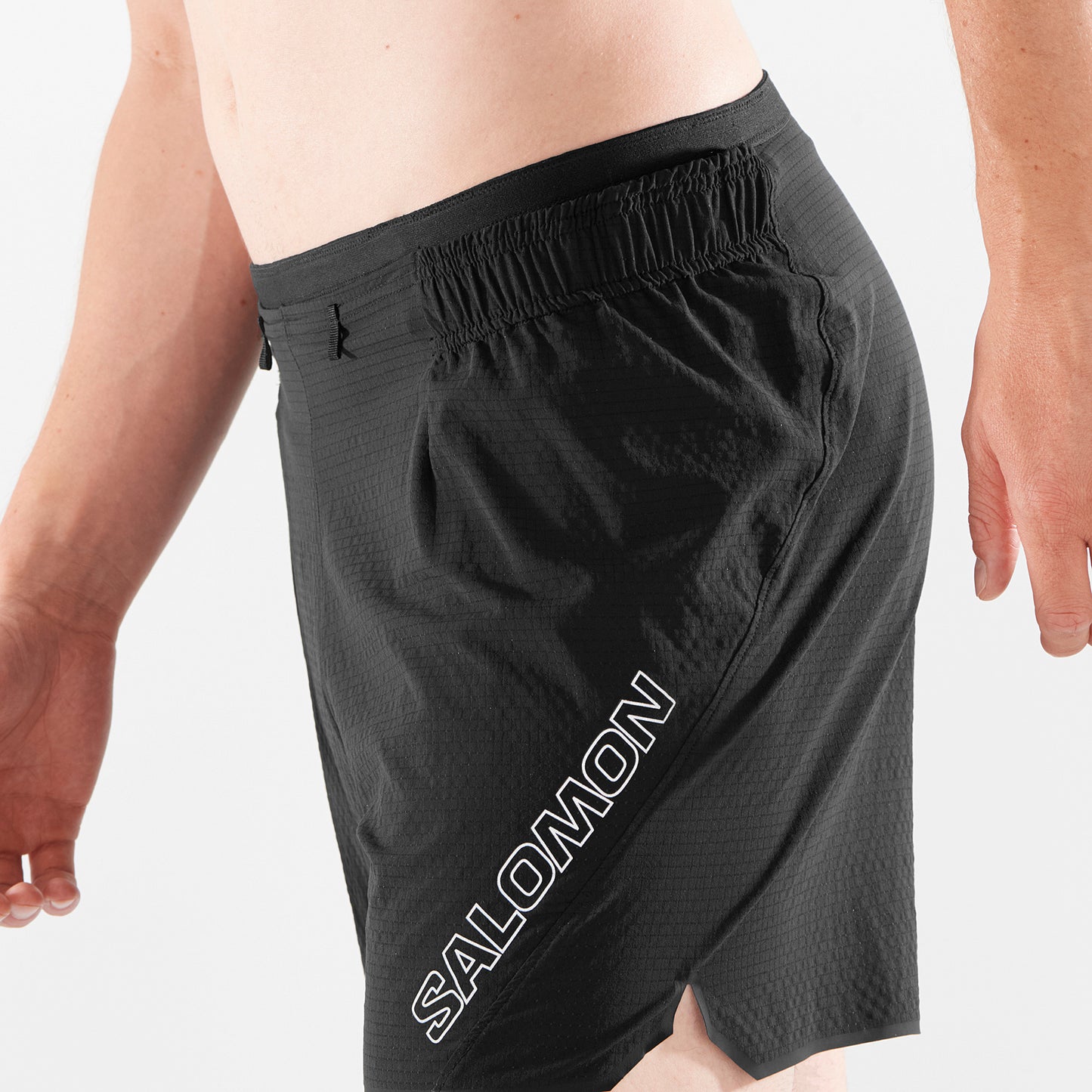 SENSE AERO 5'' Men Running Shorts in Deep Black