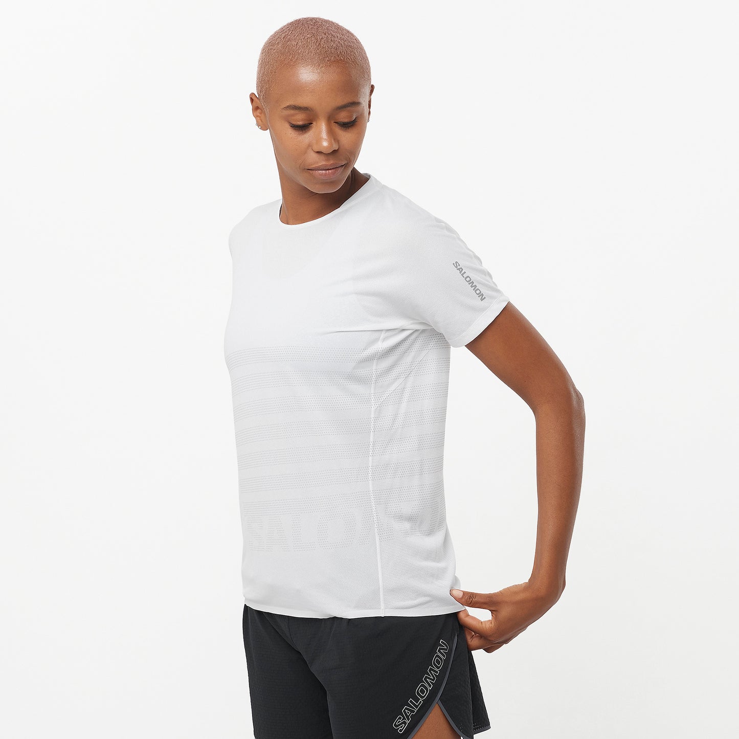 SENSE AERO SS TEE GFX Women Running in White / Gray Violet