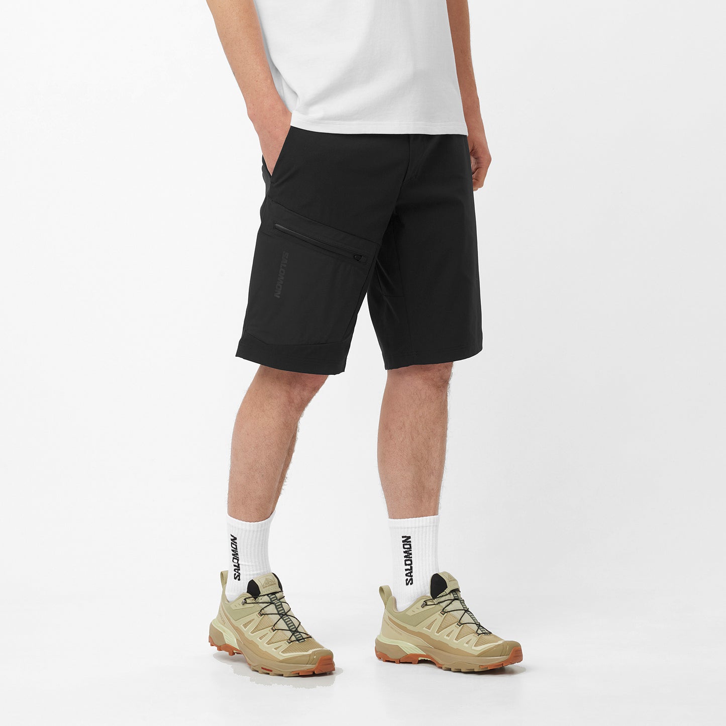 OUTERPATH UTILITY SHORT Men Hiking in Deep Black